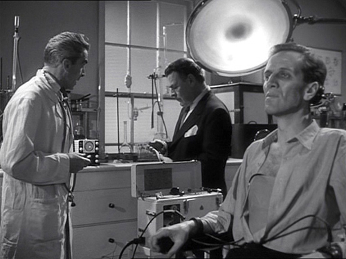 image du film COMPRESSION THE QUATERMASS XPERIMENT DE VAL GUEST.
