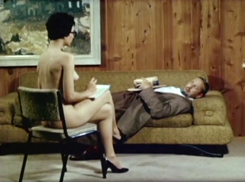 image du film COMPRESSION THE IMMORAL MR TEAS DE RUSS MEYER.